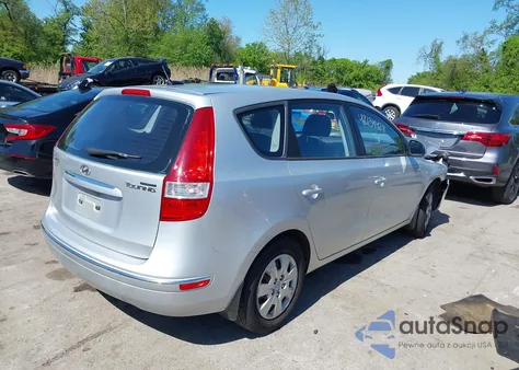 2012 Hyundai Elantra Touring Gls z USA, uszkodzony, nr VIN KMHDB8AE4CU143305